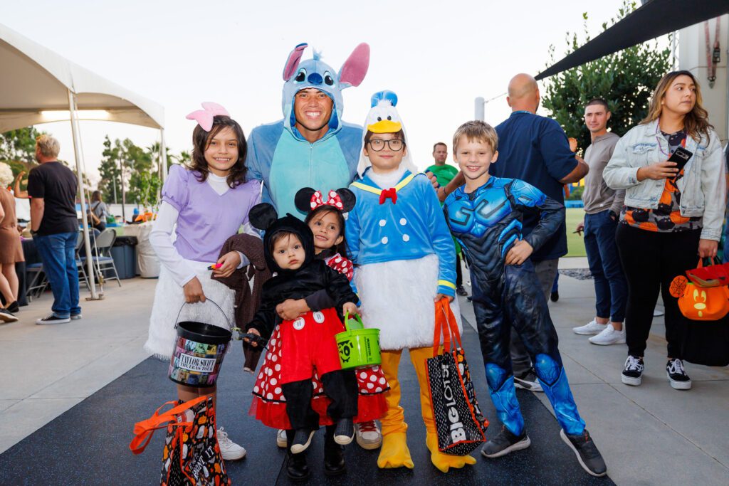 Los Angeles Chargers 6th Annual Trick-or-Treat Event